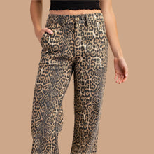 Load image into Gallery viewer, Leopard Print Flare Jeans with Pockets
