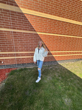 Load image into Gallery viewer, Fleece Button Down Jacket