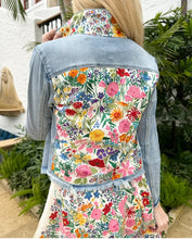 Load image into Gallery viewer, Summer Flowers Denim Jacket