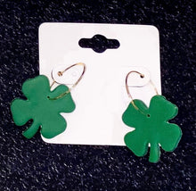 Load image into Gallery viewer, Matte Shamrock Earrings