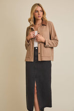 Load image into Gallery viewer, COLLARED JACKET
