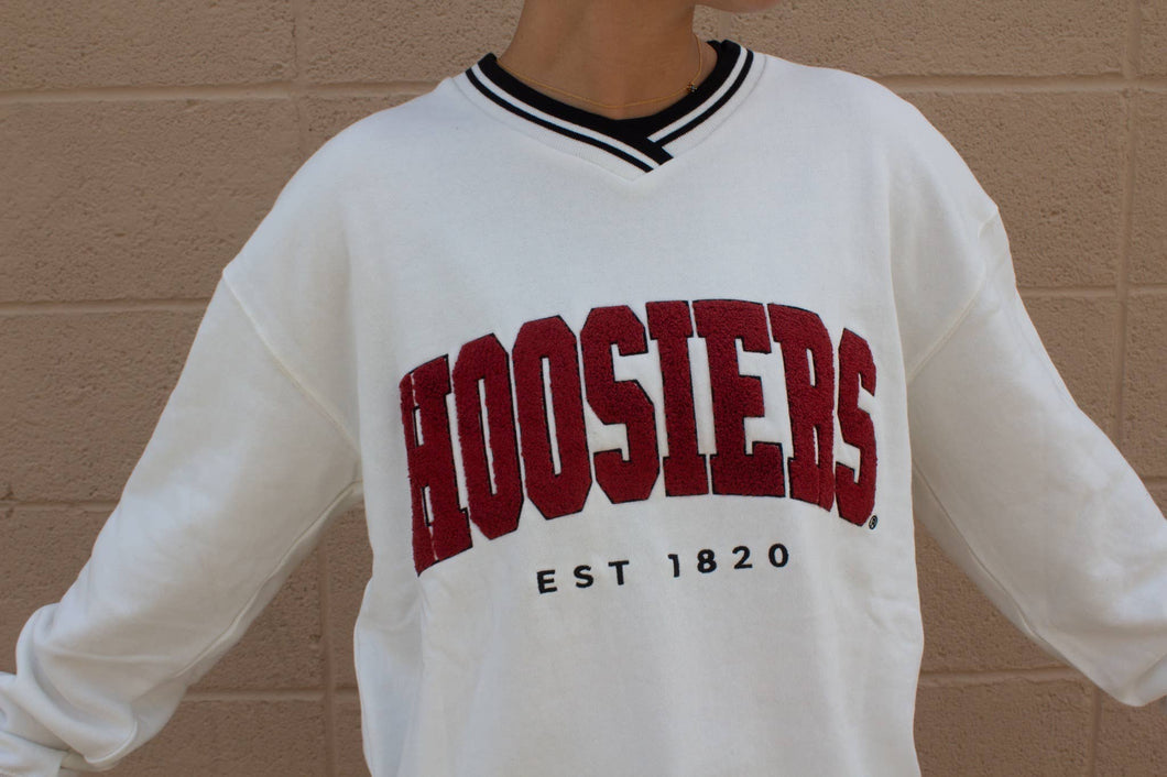 Indiana Allen Chenille - Varsity V-neck Pullover: M / WHITEBLACK