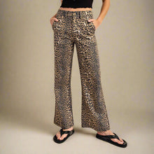 Load image into Gallery viewer, Leopard Print Flare Jeans with Pockets
