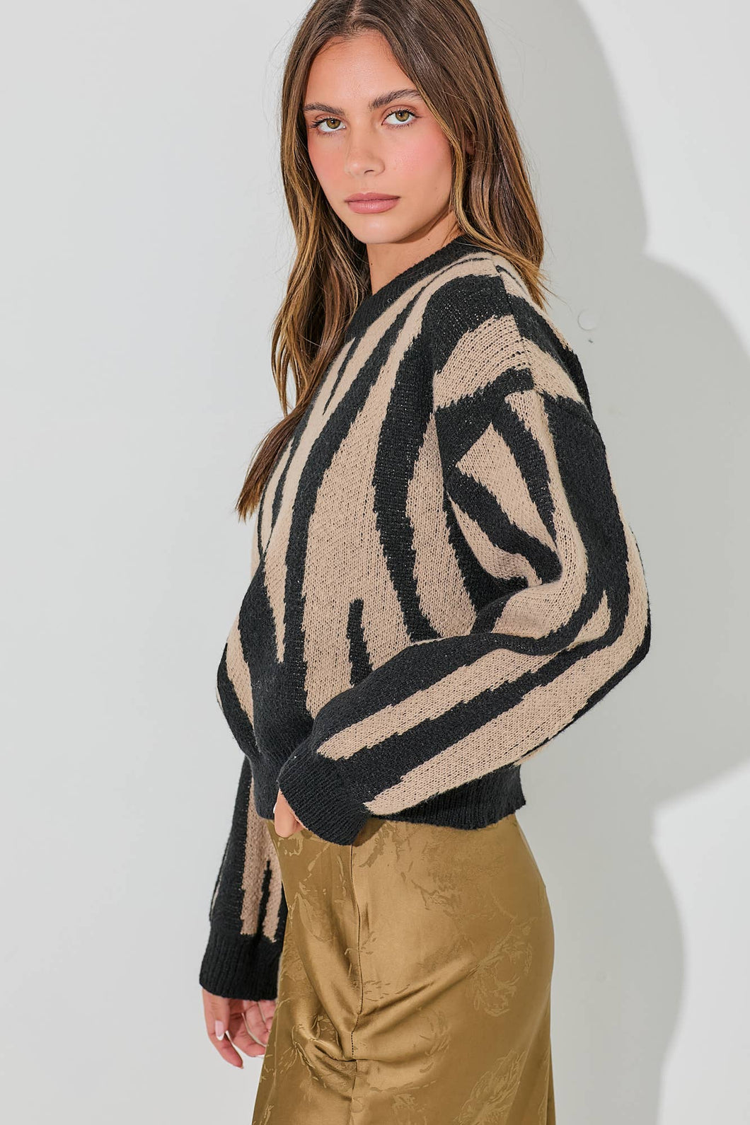 TIGER STRIPE SWEATER