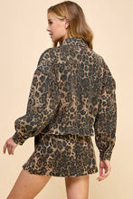 Load image into Gallery viewer, Cheetah Denim Jacket with Zipper
