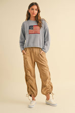 Load image into Gallery viewer, Vintage Flag USA Sweater

