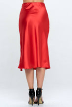 Load image into Gallery viewer, Red Solid Satin Midi Skirt with Slit
